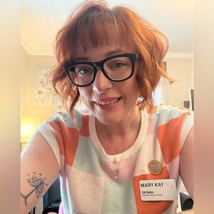 Meet your Posher, Cat